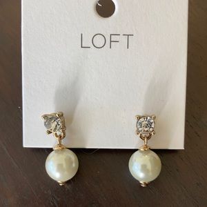 Loft pearl and diamond earings